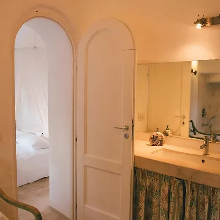 Casa Romigi Luxury 4-bedroom En-suite Villa, Private Pool, Ostuni, Puglia Ostuni